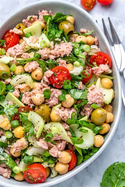 How does Tuna, Chickpea & Beet Salad fit into your Daily Goals - calories, carbs, nutrition