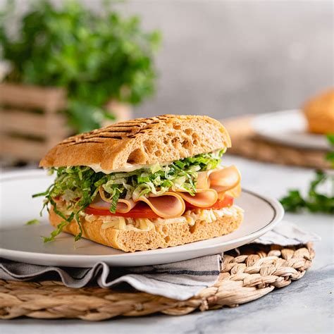 How does Turkey, Honey Dijon Sandwich Thin fit into your Daily Goals - calories, carbs, nutrition