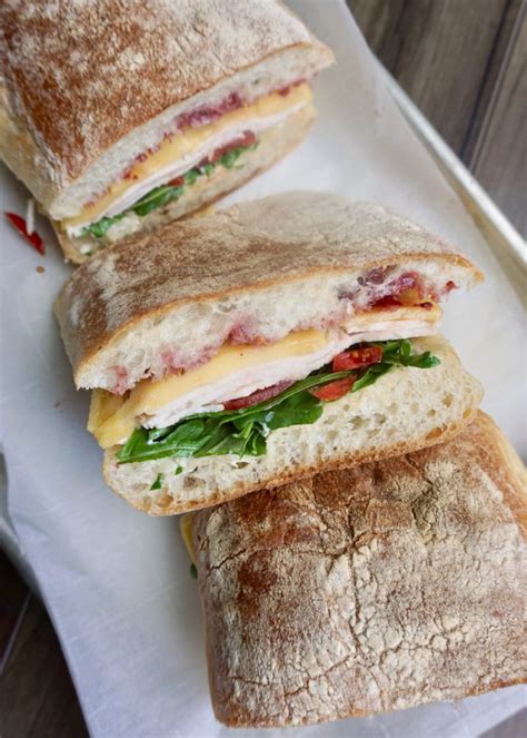 How does Turkey, Smoked Gouda & Arugula Sandwich fit into your Daily Goals - calories, carbs, nutrition