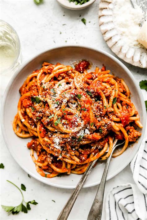 How does Turkey Bolognese fit into your Daily Goals - calories, carbs, nutrition