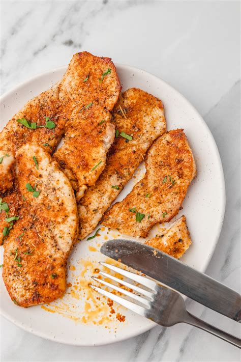 How does Turkey Breast Steak fit into your Daily Goals - calories, carbs, nutrition