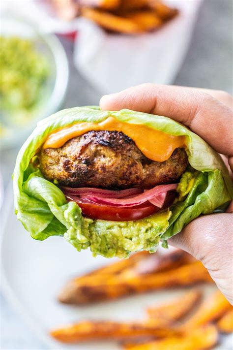 How does Turkey Burger on White Bun fit into your Daily Goals - calories, carbs, nutrition