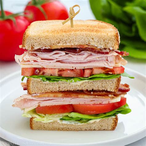 How does Turkey Club Sub on Whole Wheat fit into your Daily Goals - calories, carbs, nutrition