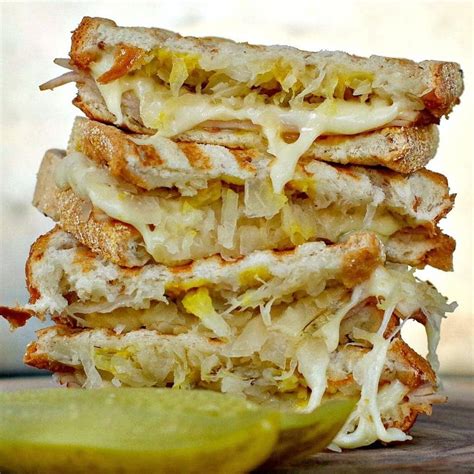 How does Turkey Reuben Panini fit into your Daily Goals - calories, carbs, nutrition