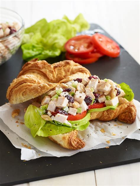 How does Turkey Salad Croissant, ACC-ST fit into your Daily Goals - calories, carbs, nutrition