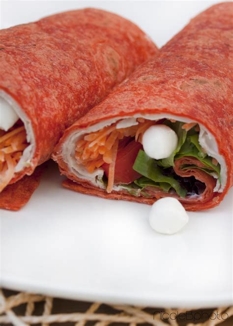 How does Turkey Wrap, No Tomato fit into your Daily Goals - calories, carbs, nutrition