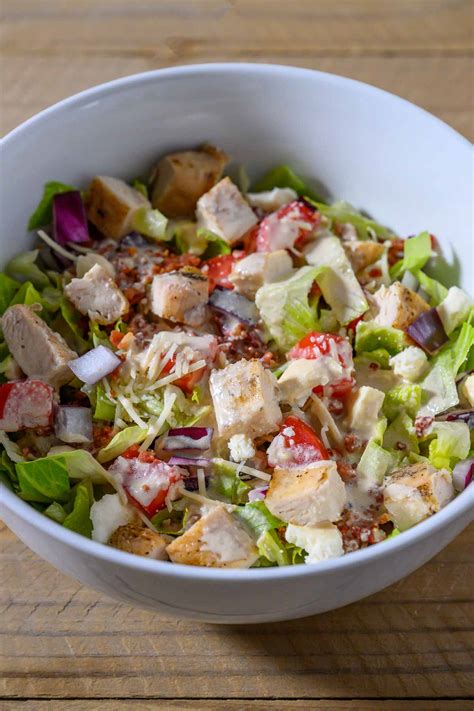 How does Tuscan Chicken Salad fit into your Daily Goals - calories, carbs, nutrition