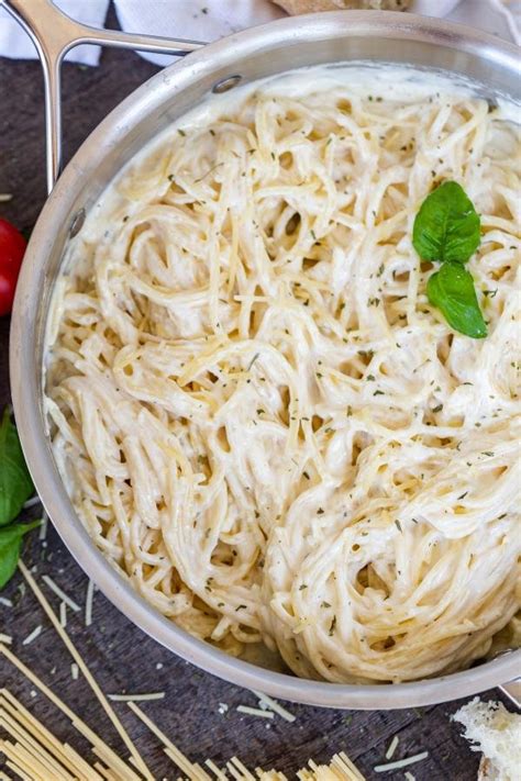 How does Twelve Pasta Bowl Alfredo fit into your Daily Goals - calories, carbs, nutrition