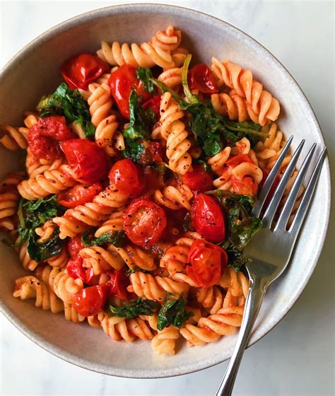 How does Twelve Pasta Bowl Marinara fit into your Daily Goals - calories, carbs, nutrition