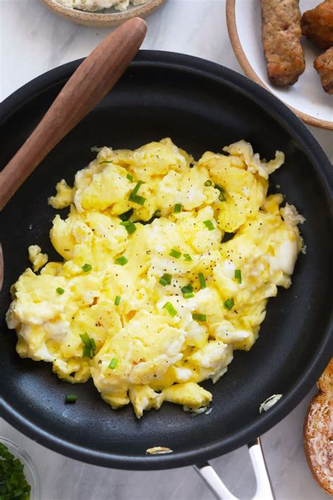 How does Two Scrambled Eggs fit into your Daily Goals - calories, carbs, nutrition