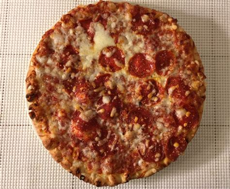 How does Uncured Pepperoni Pizza fit into your Daily Goals - calories, carbs, nutrition