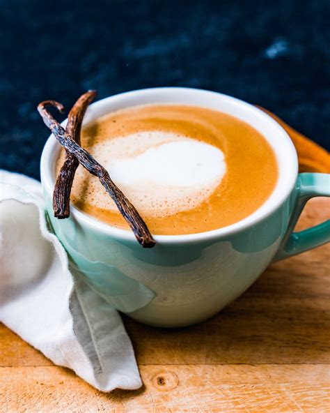 How does Vanilla Latte - Tall fit into your Daily Goals - calories, carbs, nutrition