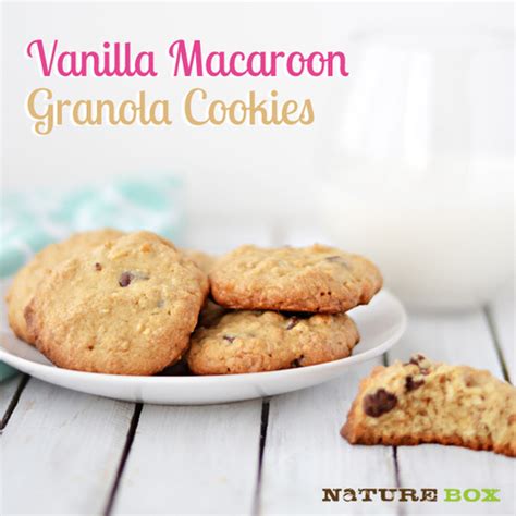 How does Vanilla Macaroon Granola fit into your Daily Goals - calories, carbs, nutrition