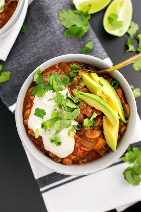 How does Vegan Chili Con Carne Bowl fit into your Daily Goals - calories, carbs, nutrition