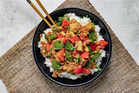 How does Vegan Kung Pao Chicken & Kale fit into your Daily Goals - calories, carbs, nutrition