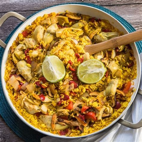 How does Vegan Paella fit into your Daily Goals - calories, carbs, nutrition