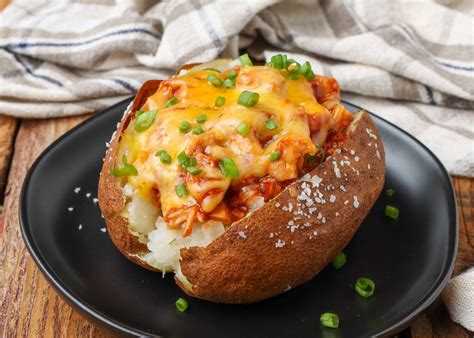 How does Vegetable Baked Stuffed Potato fit into your Daily Goals - calories, carbs, nutrition