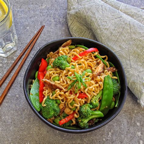 How does Vegetable Blend for Noodle Bowl fit into your Daily Goals - calories, carbs, nutrition