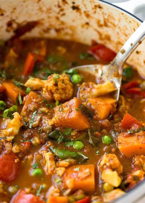 How does Vegetable Curry fit into your Daily Goals - calories, carbs, nutrition