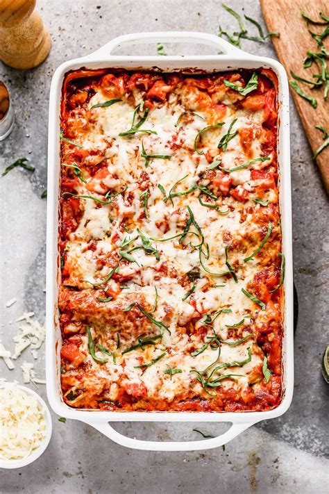 How does Vegetable Lasagna fit into your Daily Goals - calories, carbs, nutrition