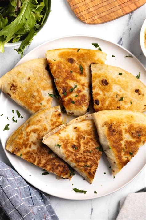 How does Vegetable Quesadillas (Bison) fit into your Daily Goals - calories, carbs, nutrition