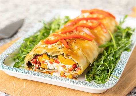 How does Vegetable Strudel Marinara fit into your Daily Goals - calories, carbs, nutrition