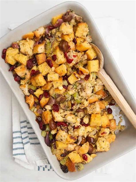 How does Vegetarian Cornbread Stuffing fit into your Daily Goals - calories, carbs, nutrition