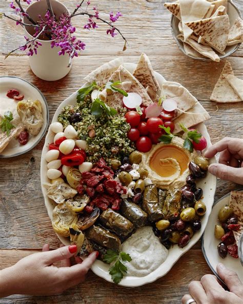 How does Vegetarian Mezze Bar fit into your Daily Goals - calories, carbs, nutrition