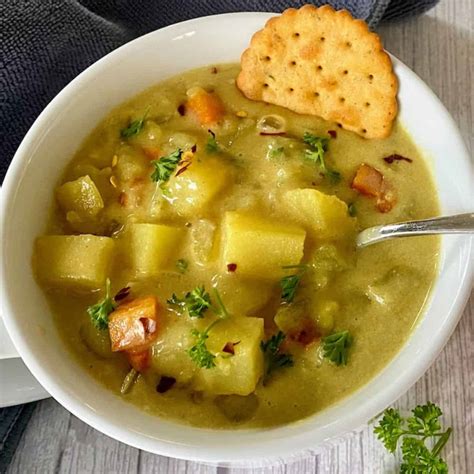 How does Vegetarian Potato Chowder fit into your Daily Goals - calories, carbs, nutrition