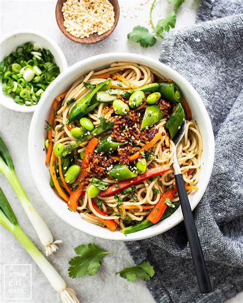 How does Vegetarian Sesame Noodle Salad fit into your Daily Goals - calories, carbs, nutrition