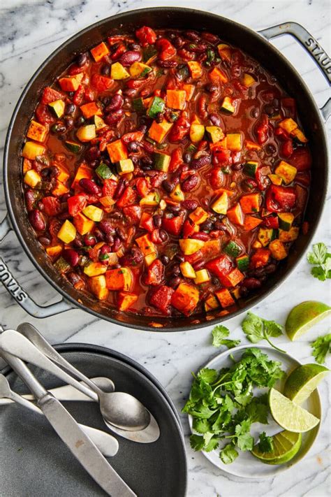 How does Veggie Chili Topping fit into your Daily Goals - calories, carbs, nutrition