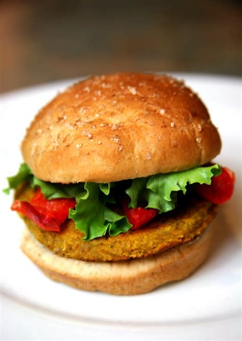 How does Very Veggie Burger on Wheat fit into your Daily Goals - calories, carbs, nutrition