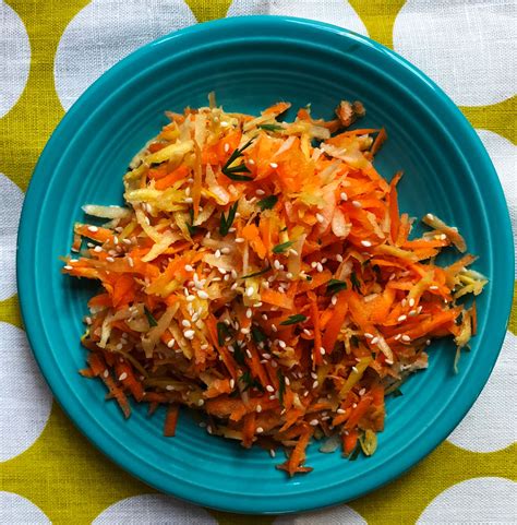 How does Vietnamese Carrot Peanut Slaw fit into your Daily Goals - calories, carbs, nutrition