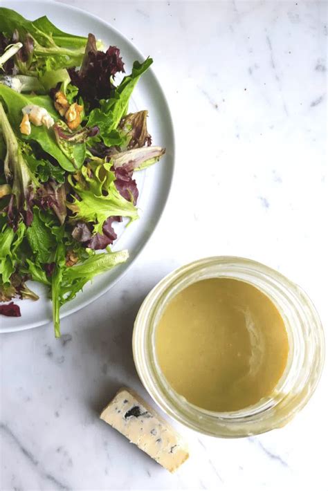 How does Vinaigrette Dressing fit into your Daily Goals - calories, carbs, nutrition