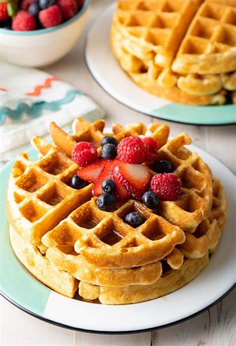 How does Waffle Cinnamon & Sugar Berries fit into your Daily Goals - calories, carbs, nutrition