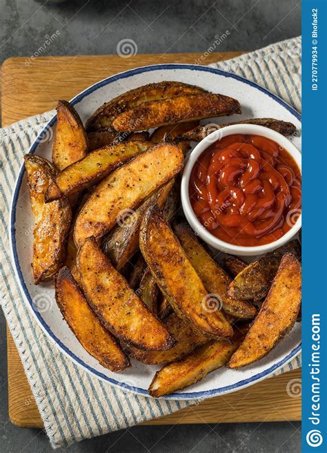 How does Wedge Cut Fresh French Fries fit into your Daily Goals - calories, carbs, nutrition