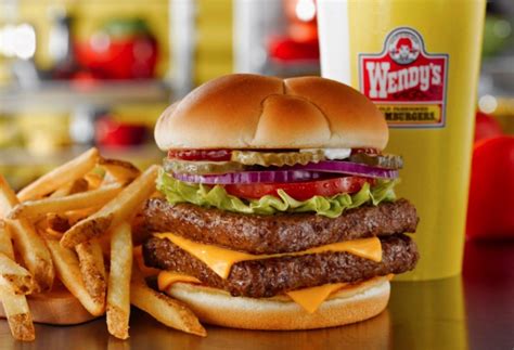 How does Wendy's fit into your Daily Goals - calories, carbs, nutrition