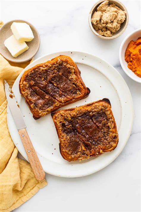 How does West Coast French Toast fit into your Daily Goals - calories, carbs, nutrition