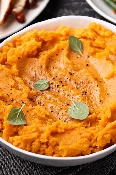 How does Whipped Sweet Potatoes fit into your Daily Goals - calories, carbs, nutrition