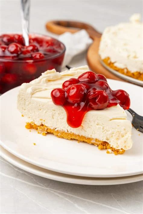 How does Whips! Cherry Cheesecake fit into your Daily Goals - calories, carbs, nutrition