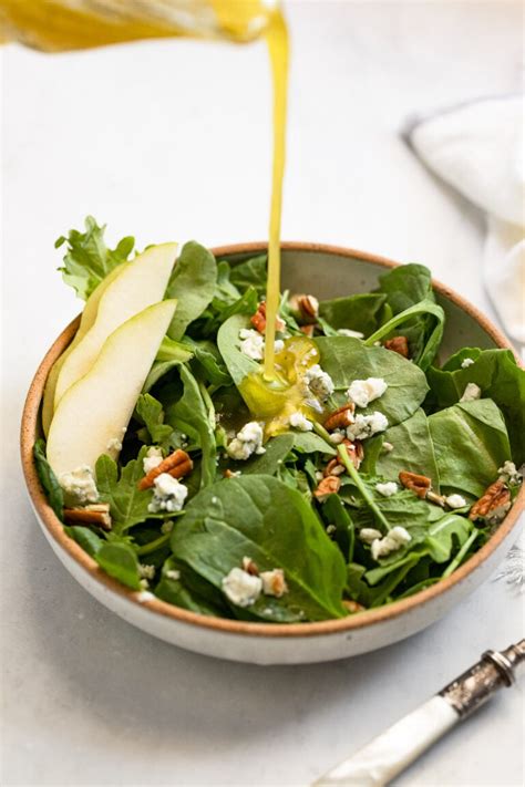 How does White Balsamic Vinaigrette fit into your Daily Goals - calories, carbs, nutrition