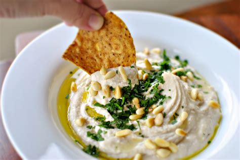 How does White Bean Hummus fit into your Daily Goals - calories, carbs, nutrition