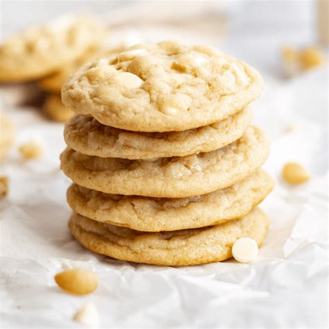 How does White Chocolate Macadamia Cookies fit into your Daily Goals - calories, carbs, nutrition