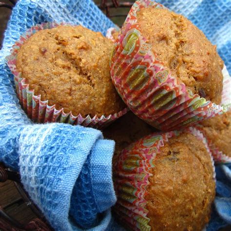 How does Whole Grain Muffin fit into your Daily Goals - calories, carbs, nutrition