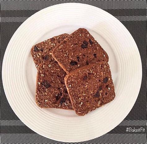 How does Whole Grain Raisin Bread fit into your Daily Goals - calories, carbs, nutrition