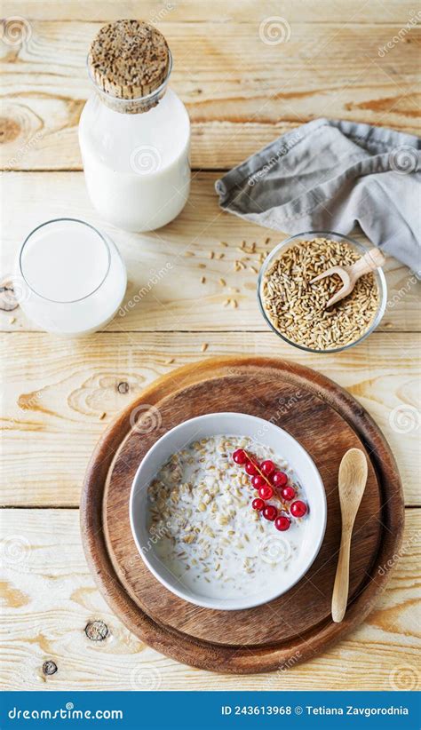 How does Whole+Sum - Milky Porridge fit into your Daily Goals - calories, carbs, nutrition