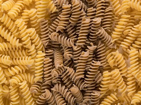 How does Whole Wheat Pasta fit into your Daily Goals - calories, carbs, nutrition