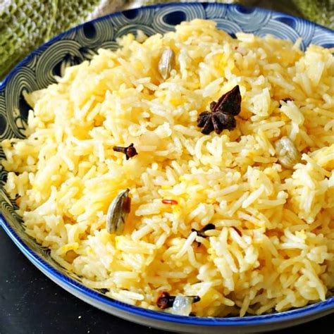 How does Wholegrain Pilau Rice fit into your Daily Goals - calories, carbs, nutrition