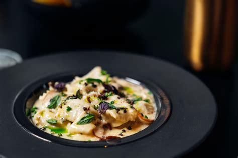 How does Wild Mushroom Agnolotti fit into your Daily Goals - calories, carbs, nutrition