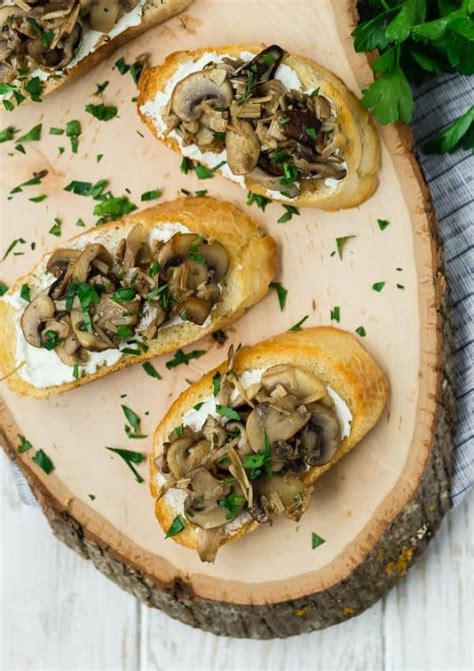 How does Wild Mushroom Crostini fit into your Daily Goals - calories, carbs, nutrition